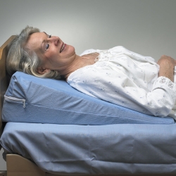 ELEVATING BED WEDGE W/ COZY